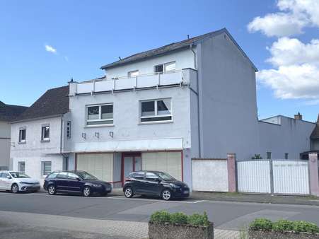 Frontansicht - Mehrfamilienhaus in 68647 Biblis mit 211m² kaufen