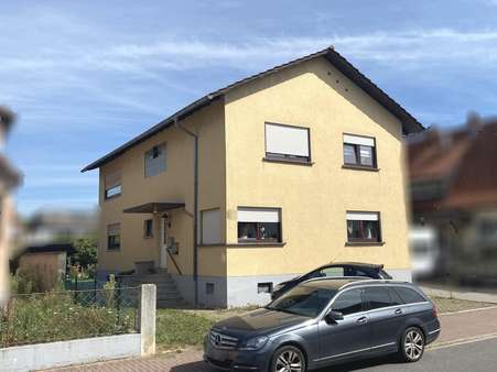 Frontansicht Frontansicht - Zweifamilienhaus in 64683 Einhausen mit 185m² kaufen