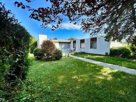 Hausansicht - Bungalow in 55128 Mainz mit 163m² kaufen