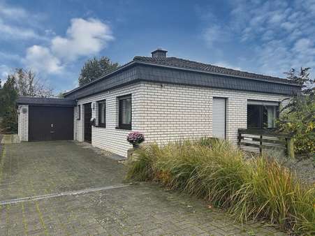 Frontansicht - Bungalow in 55444 Waldlaubersheim mit 116m² kaufen