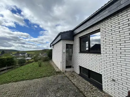 Bungalow mit atemberaubendem Ausblick in ruhiger Lage!