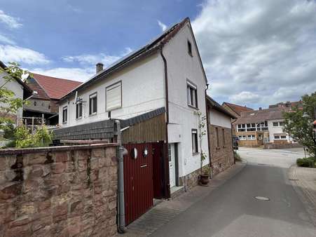 Straßenansicht - Einfamilienhaus in 67808 Mörsfeld mit 119m² kaufen