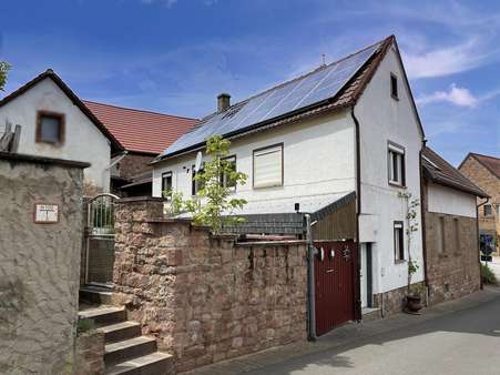 Straßenansicht - Einfamilienhaus in 67808 Mörsfeld mit 119m² kaufen