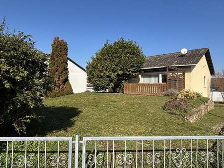 Außenansicht - Einfamilienhaus in 67590 Monsheim mit 97m² kaufen