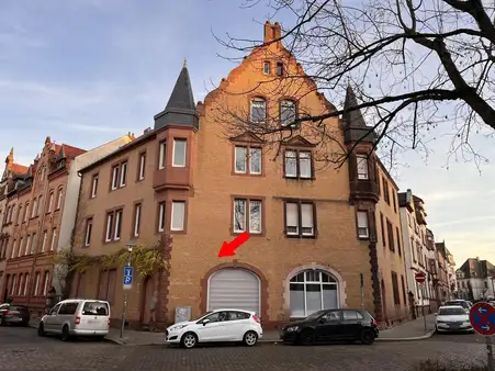 Große, sehr gepflegte Altbau-Erdgeschosswohnung Nähe Wasserturm