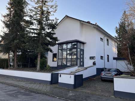 Vorderansicht Gebäude - Etagenwohnung in 67549 Worms mit 94m² kaufen