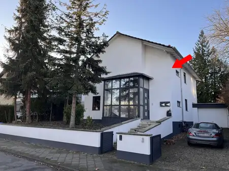 Sanierte / renovierte Eigentumswohnung im Zweifamilienhaus - Top Wohnlage