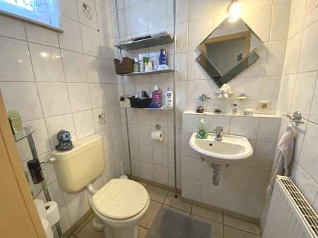 Gäste-WC - Reihenendhaus in 68647 Biblis mit 115m² kaufen