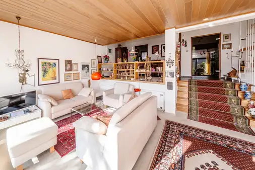 Reihenmittelhaus in begehrter, ruhiger Lage mit Garage und Stellplatz!