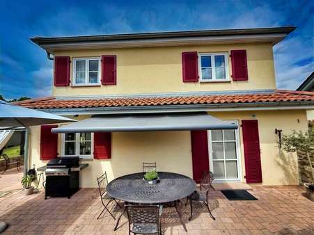 Seitliche Terrasse - Einfamilienhaus in 55595 Mandel mit 163m² kaufen