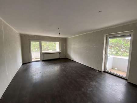 Wohnzimmer - Etagenwohnung in 67549 Worms mit 79m² kaufen
