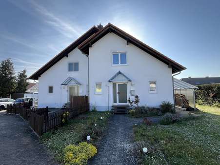 Straßenansicht - Doppelhaushälfte in 55599 Siefersheim mit 180m² kaufen
