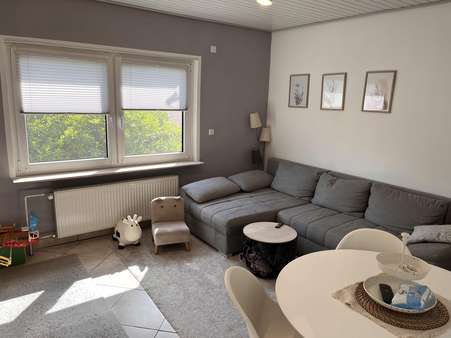 Wohnzimmer - Einfamilienhaus in 67575 Eich mit 134m² kaufen