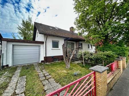 Hausansicht - Einfamilienhaus in 67583 Guntersblum mit 144m² kaufen