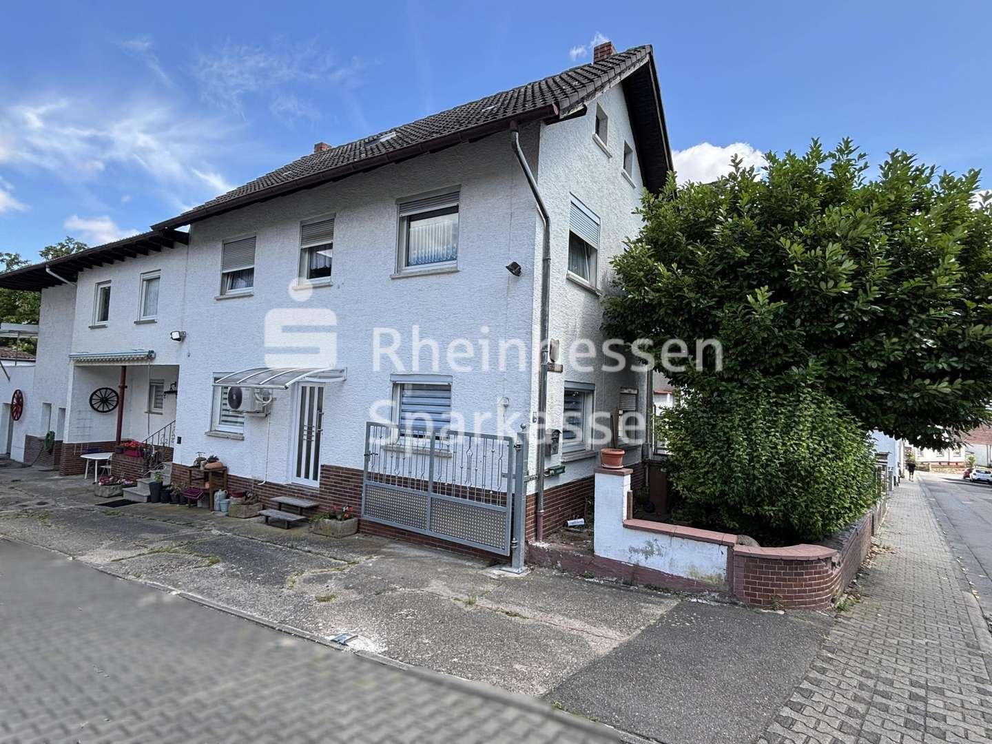 Außenansicht - Bauernhaus in 55270 Essenheim mit 164m² kaufen