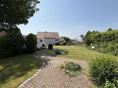 Vorgarten - Einfamilienhaus in 55270 Sörgenloch mit 168m² kaufen