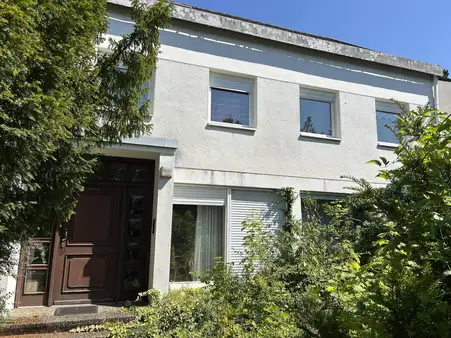 Sanierungsbedürftiges Zweifamilienhaus in Top Lage von Mainz