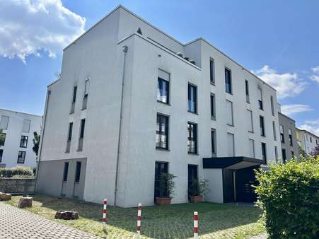 Außenansicht Außenansicht - Erdgeschosswohnung in 55130 Mainz mit 79m² kaufen