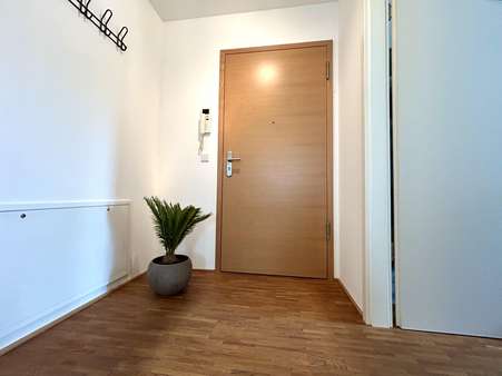 Flur/ Eingangsbereich Flur/ Eingangsbereich - Erdgeschosswohnung in 55130 Mainz mit 79m² kaufen