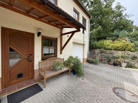 Hauseingang Hauseingang - Doppelhaushälfte in 67577 Alsheim mit 127m² kaufen