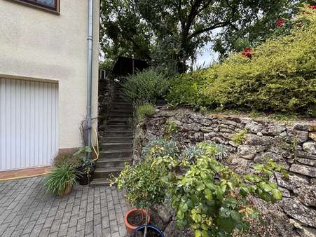 Gartenzugang und gemeinschaftlicher Hang Gartenzugang und gemeinschaftlicher Hang - Doppelhaushälfte in 67577 Alsheim mit 127m² kaufen