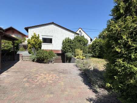Außenansicht Außenansicht - Einfamilienhaus in 67583 Guntersblum mit 79m² kaufen