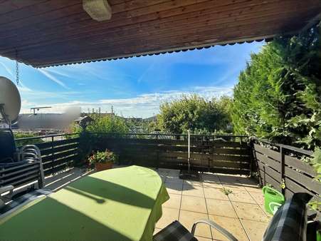 Überdachter Terrasse - Erdgeschosswohnung in 55413 Weiler mit 107m² kaufen