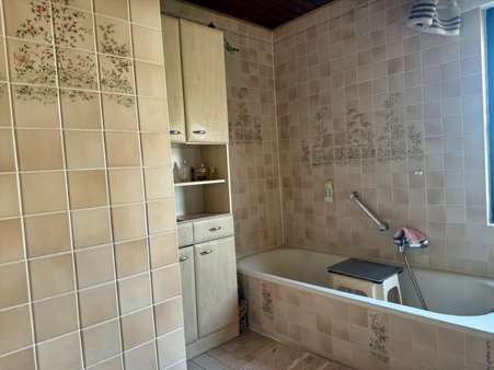 Badezimmer - Erdgeschosswohnung in 55413 Weiler mit 107m² kaufen