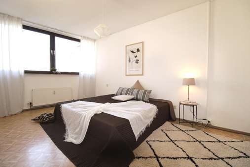 Schlafzimmer - Etagenwohnung in 55126 Mainz mit 60m² kaufen