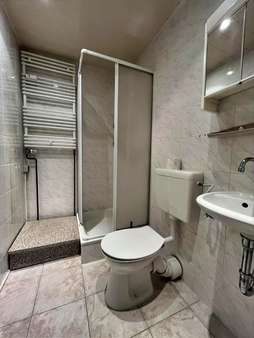 Gäste-Bad Gäste-Bad - Etagenwohnung in 55246 Mainz-Kostheim mit 80m² kaufen