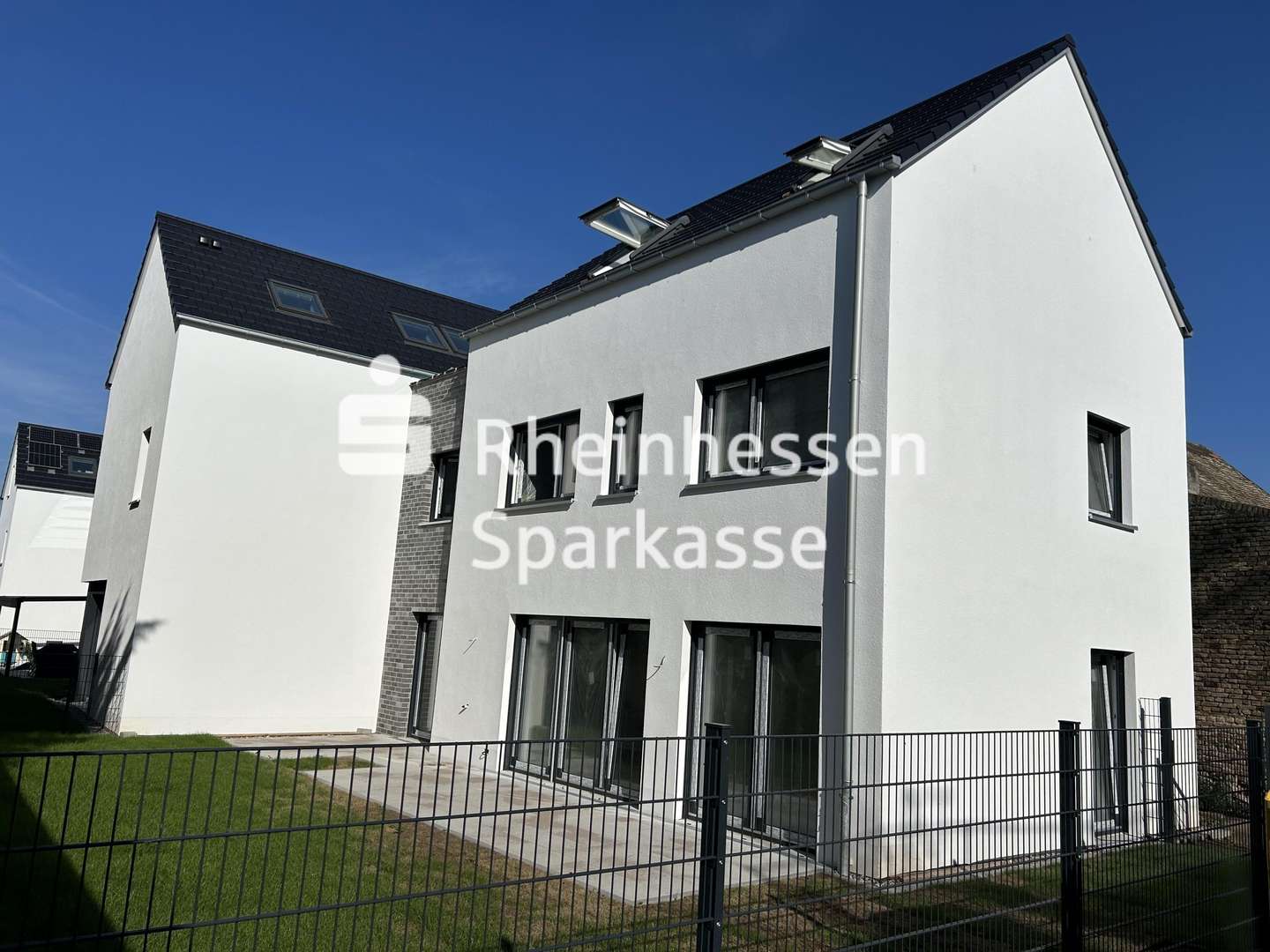 Außenansicht Außenansicht - Doppelhaushälfte in 55278 Hahnheim mit 157m² kaufen