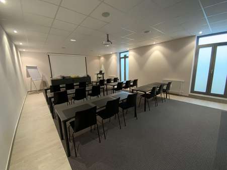 Konferenzraum - Büro in 55130 Mainz mit 186m² mieten