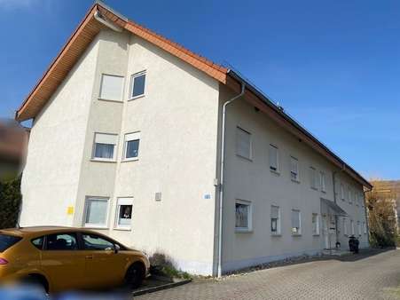 Strassenansicht - Dachgeschosswohnung in 67593 Westhofen mit 81m² kaufen