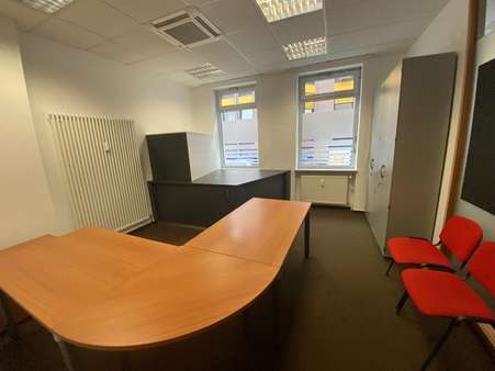 Büro 1 - Büro in 68623 Lampertheim mit 320m² mieten