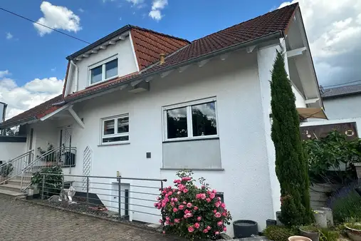 Wunderschönes Einfamilienhaus mit Einliegerwohnung