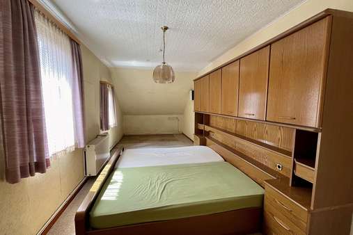 Schlafzimmer DG - Doppelhaushälfte in 55411 Bingen mit 95m² kaufen