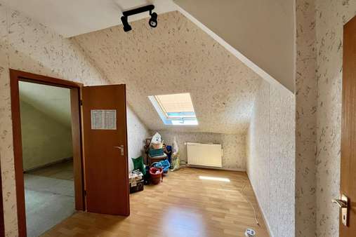 Zimmer  DG - Doppelhaushälfte in 55411 Bingen mit 95m² kaufen