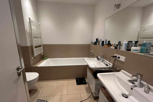 Badezimmer - Etagenwohnung in 55543 Bad Kreuznach mit 68m² kaufen