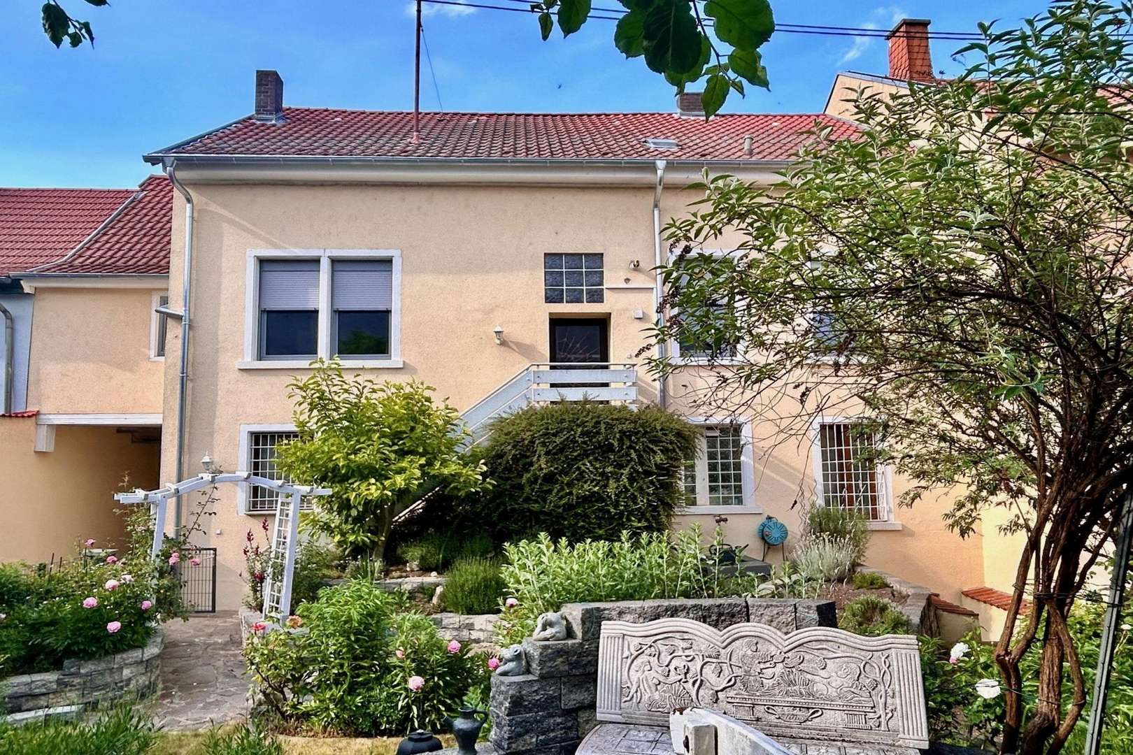 null - Mehrfamilienhaus in 55576 Sprendlingen mit 113m² kaufen