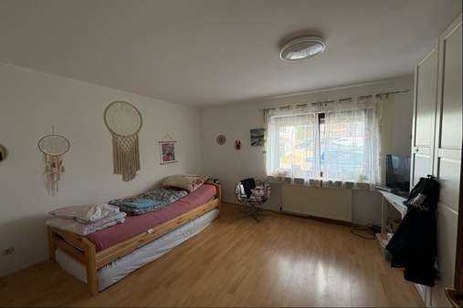 Schlafen Erdgeschoss rechts - Mehrfamilienhaus in 55413 Weiler mit 290m² kaufen
