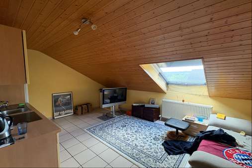 Wohn-/Essbereich Dachgeschoss links - Mehrfamilienhaus in 55413 Weiler mit 290m² kaufen
