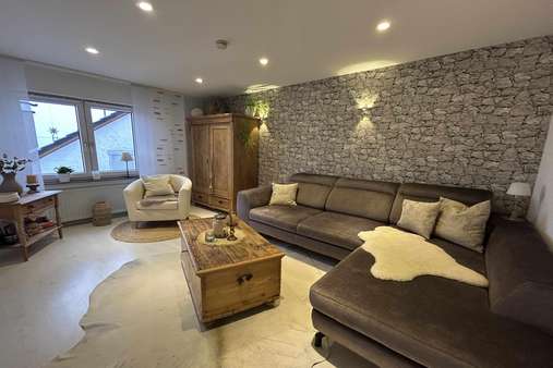 Wohnzimmer - Einfamilienhaus in 55545 Bad Kreuznach mit 110m² kaufen