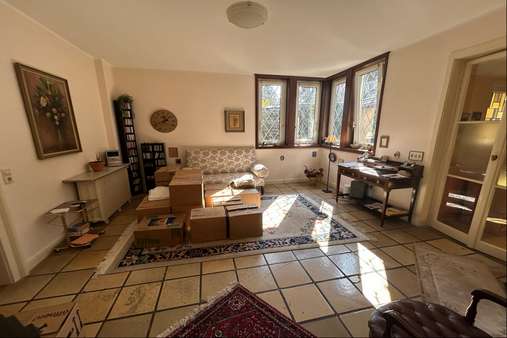Wohnzimmer - Erdgeschosswohnung in 55543 Bad Kreuznach mit 125m² kaufen