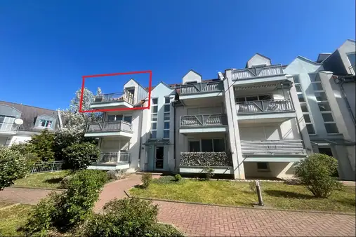 Ruhiges, gemütliches Kuschelnest unterm Dach, sogar mit Panoramablick! 