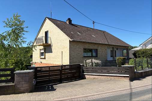 Einfamilienhaus in 55442 Roth mit 107m² kaufen