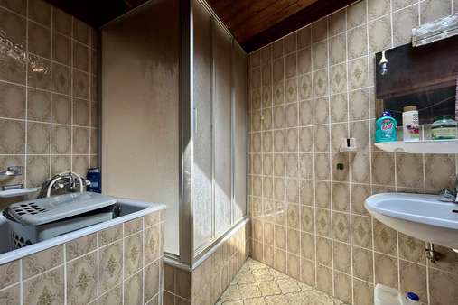 Bad Dachgeschoss Bad Dachgeschoss - Reihenmittelhaus in 55595 Sponheim mit 101m² kaufen