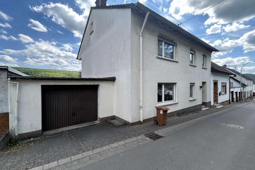 Ansicht Ansicht - Doppelhaushälfte in 55606 Kirn mit 143m² kaufen