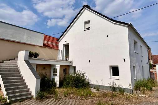 Hofansicht Hofansicht - Einfamilienhaus in 55278 Mommenheim mit 170m² kaufen