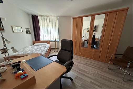 Zimmer - Erdgeschosswohnung in 55583 Bad Kreuznach mit 150m² kaufen