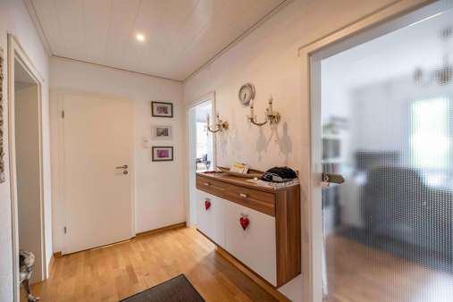 Flur Flur - Zweifamilienhaus in 55128 Mainz mit 168m² kaufen